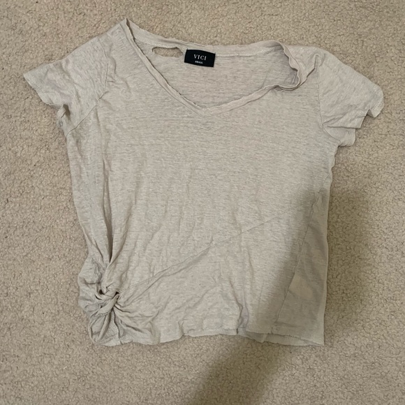 Vici Tops - VICI Tee